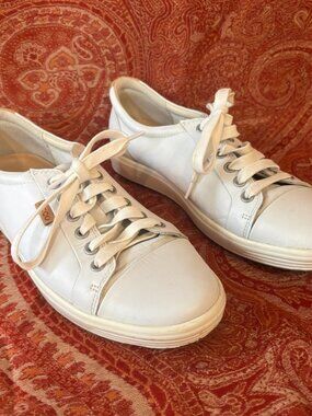 Ecco Soft 7 Womens Size 7 US 38 EU Shoes Leather Comfort Lace Up Casual Sneakers